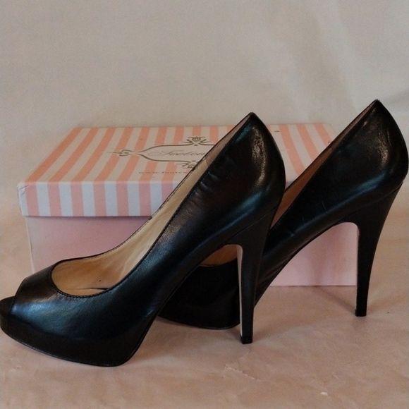 Elegant Black Peep-Toe Heels - Picture 2 of 5